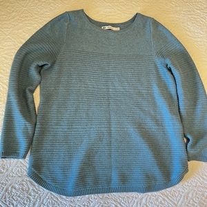 Ladies sweater